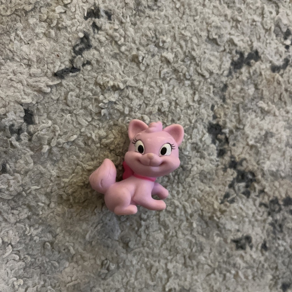 Mattel‎ 1.75" Pink Kitty Cat w/ Bow Figure Hard Plastic Figure 2011